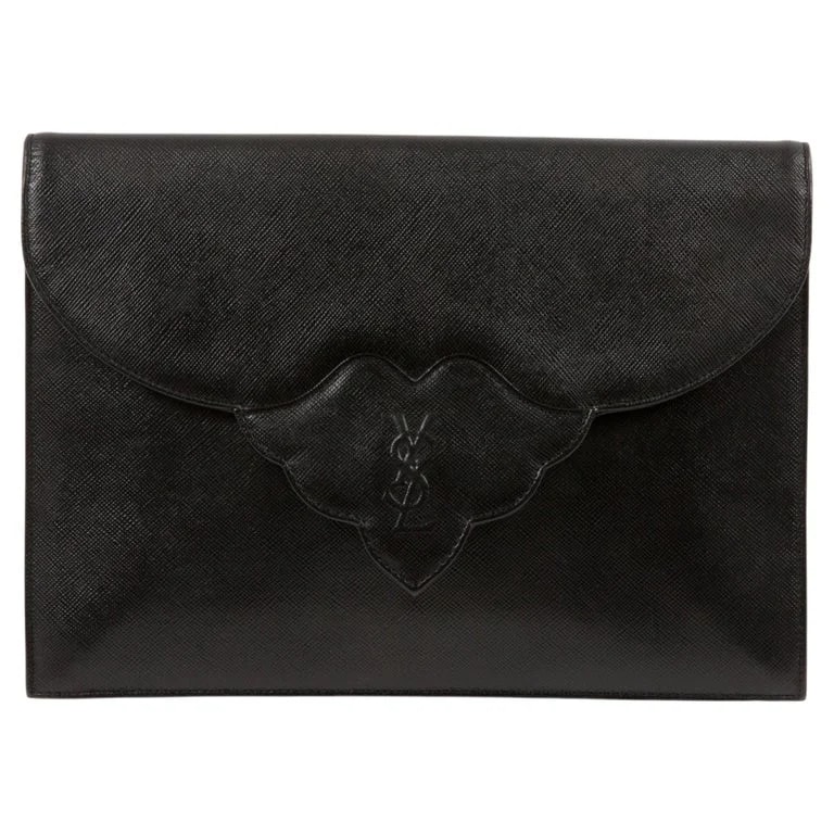 Yves Saint Laurent — Yves Saint Laurent Clutch — Handbag — resale