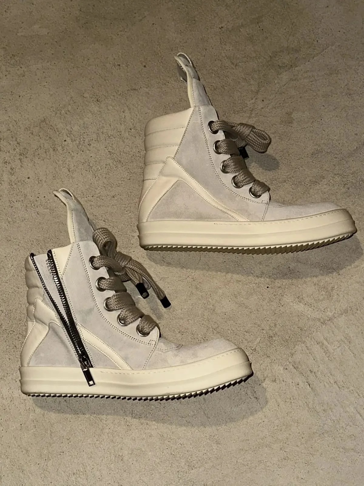 Rick Owens — Rick Owens Hollywood ‘Dinge Milk’ Geobasket — Sneaker — resale