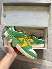 Nike SB — Size 8.5 - Nike SB Dunk Low Bucks Tried on OG All Clean 🔥 — Sneaker — resale