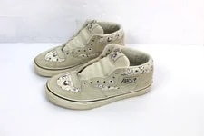Vans — Vans Peanuts By Schulz Half Cab Shoes 6 Skater Snoopy Preloved — Sneaker — resale