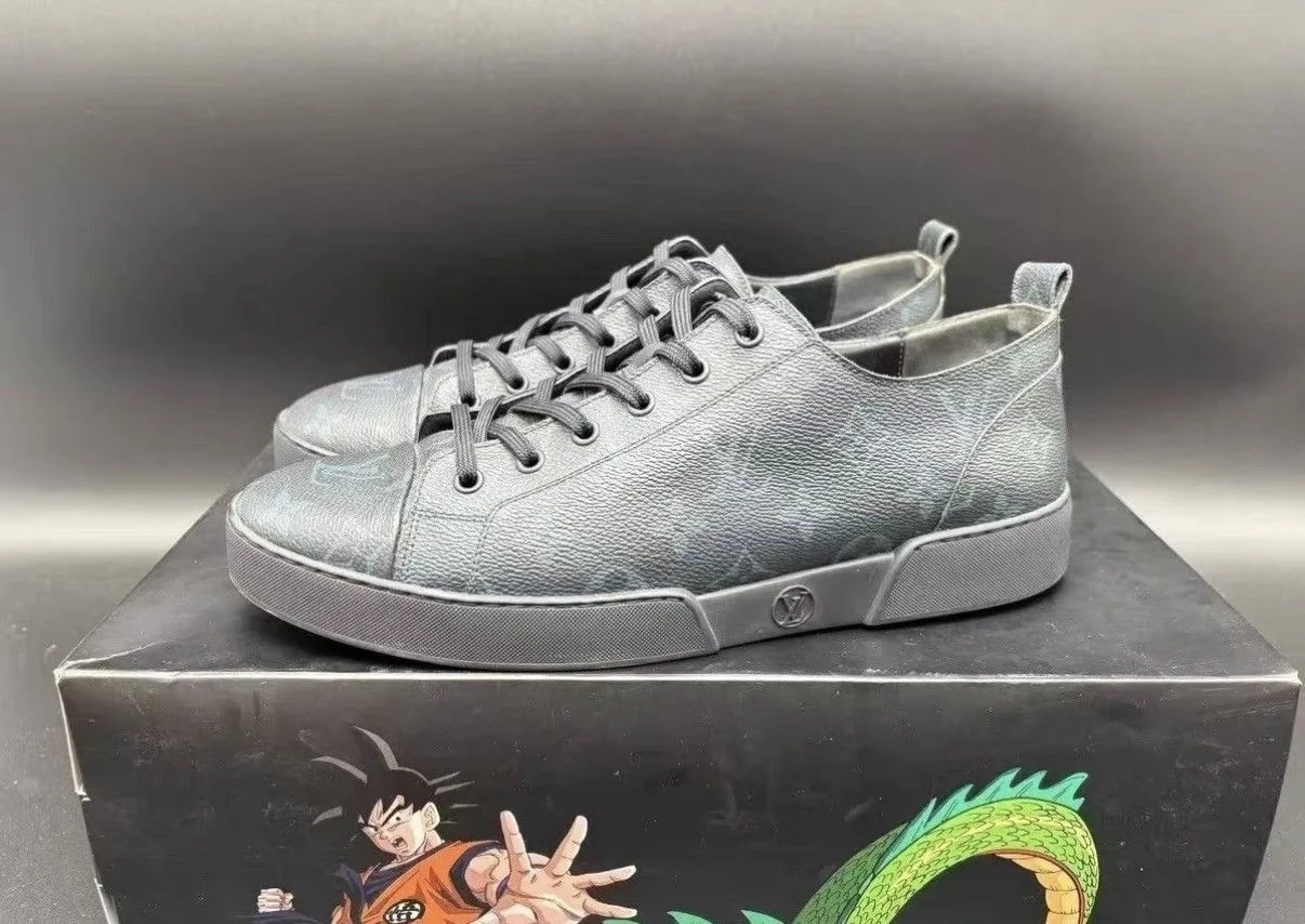Louis Vuitton — Louis Vuitton Low-top Lace-up Round Toe K63 — Sneaker — resale