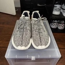 Yeezy — Yeezy 350 Turtle Doves — Sneaker — resale