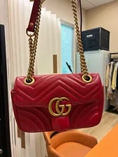 Gucci — Gucci GG Marmont Small Chevron , Chain Strap, Snap — Handbag — resale