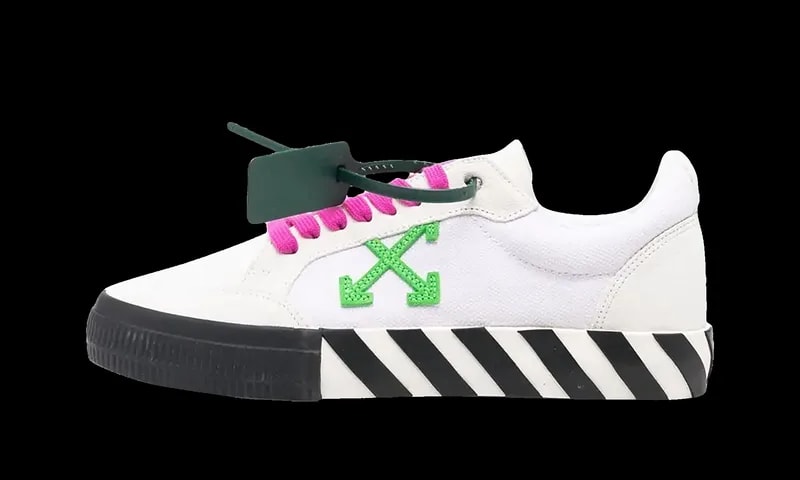Off-White — Low Vulcanized " / Arrow" OMIA085S22LEA0010155 — Sneaker — resale