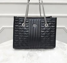 Gucci — Gucci GG Marmont Matelassé Medium 107728716 — Handbag — resale