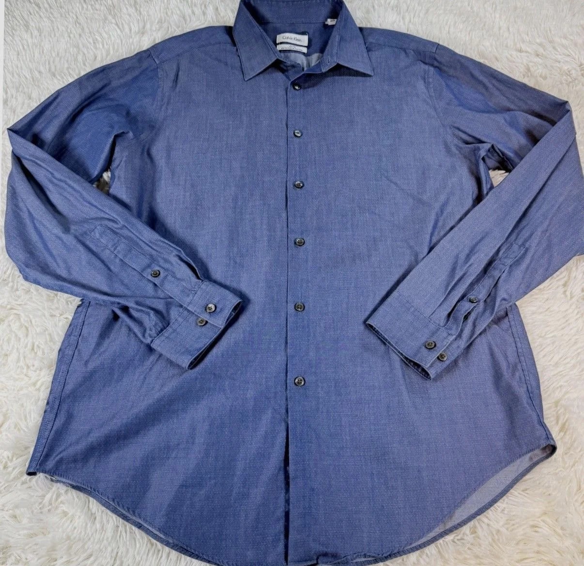 Calvin Klein — Calvin Klein Chambray Shirt — streetwear — resale
