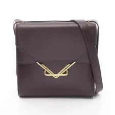 Bottega Veneta — Bottega Veneta the Clip Borde — Handbag — resale