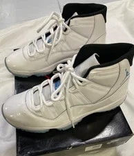 Air Jordan — Air Jordan 11 Retro 'Legend / Columbia' 2024 CT8012-104 — Sneaker — resale