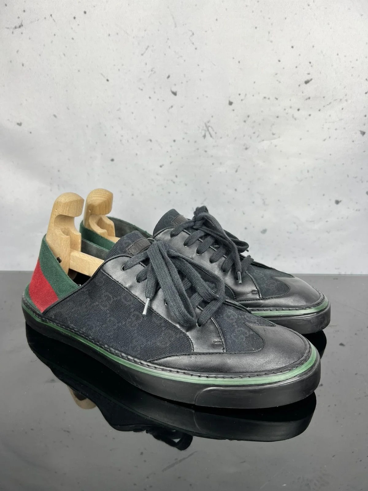 Gucci — Gucci GG Monogram Web Stripe Low Top US — Sneaker — resale