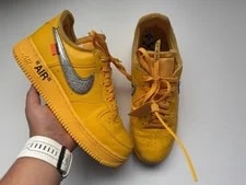 Off-White — Off-White Air Force 1 Low Lemonade — Sneaker — resale