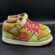 Nike SB — Nike SB Dunk Mid Mama Bear — Sneaker — resale