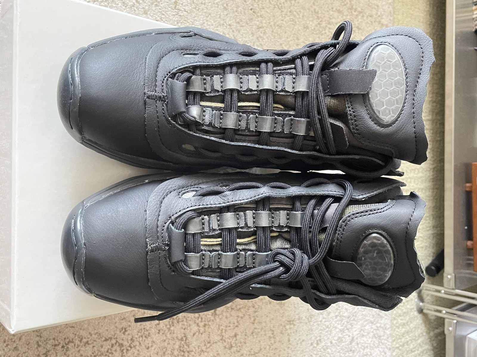 Reebok — Maison Margiela X Reebok Question Mid — Sneaker — resale