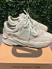 Yeezy — Yeezy 700 "Salt" Size 13 Preowned — Sneaker — resale