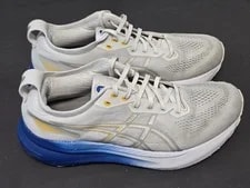 Asics — Asics Gel Kayano 31 Size 9 Athletic Shoes Comfort 1011B867 — Sneaker — resale