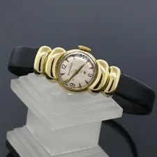 Jaeger-LeCoultre — Jaeger-LeCoultre 18K Yellow Gold Manual Wind Movement — Watch — resale