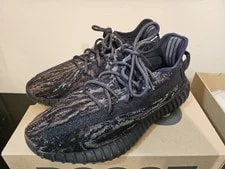 Yeezy — Yeezy 350 Boost MX Rock — Sneaker — resale