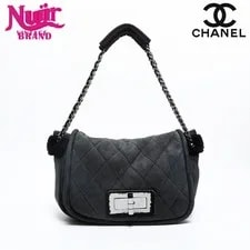 Chanel — Chanel 9th Edition 2004 2005 Flap Boa 2.55 US — Handbag — resale