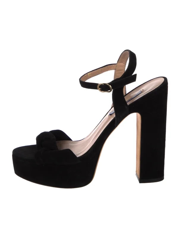 Stuart Weitzman — Sandals — Designer Shoe — resale