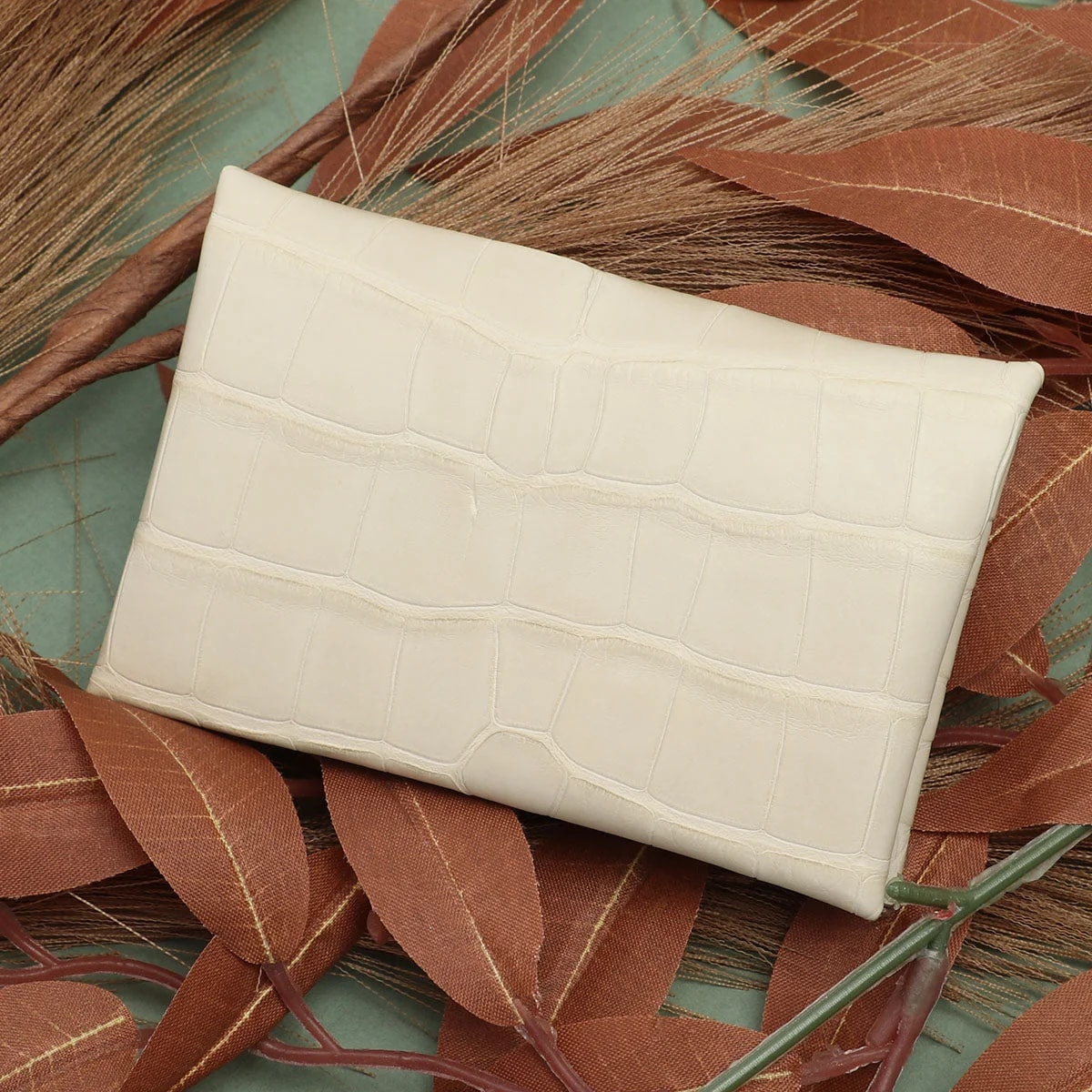Hermès — Hermès Beton Matte Calvi Card Holder — Accessory — resale