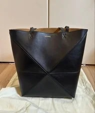 Loewe — Loewe Puzzle Medium 737724 — Handbag — resale
