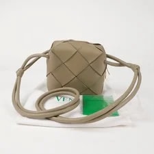 Bottega Veneta — Bottega Veneta 701915 Cassette Mini Crossbody 155589985 — Handbag — resale