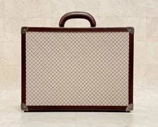 Bottega Veneta — Item Bottega Veneta B00002903U Trunk Case Briefcase X — Handbag — resale