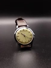 Jaeger-LeCoultre — Jaeger-LeCoultre Manual Hand-Winding Cal. P800C Ivory Dial 34mm 1960s — Watch — resale