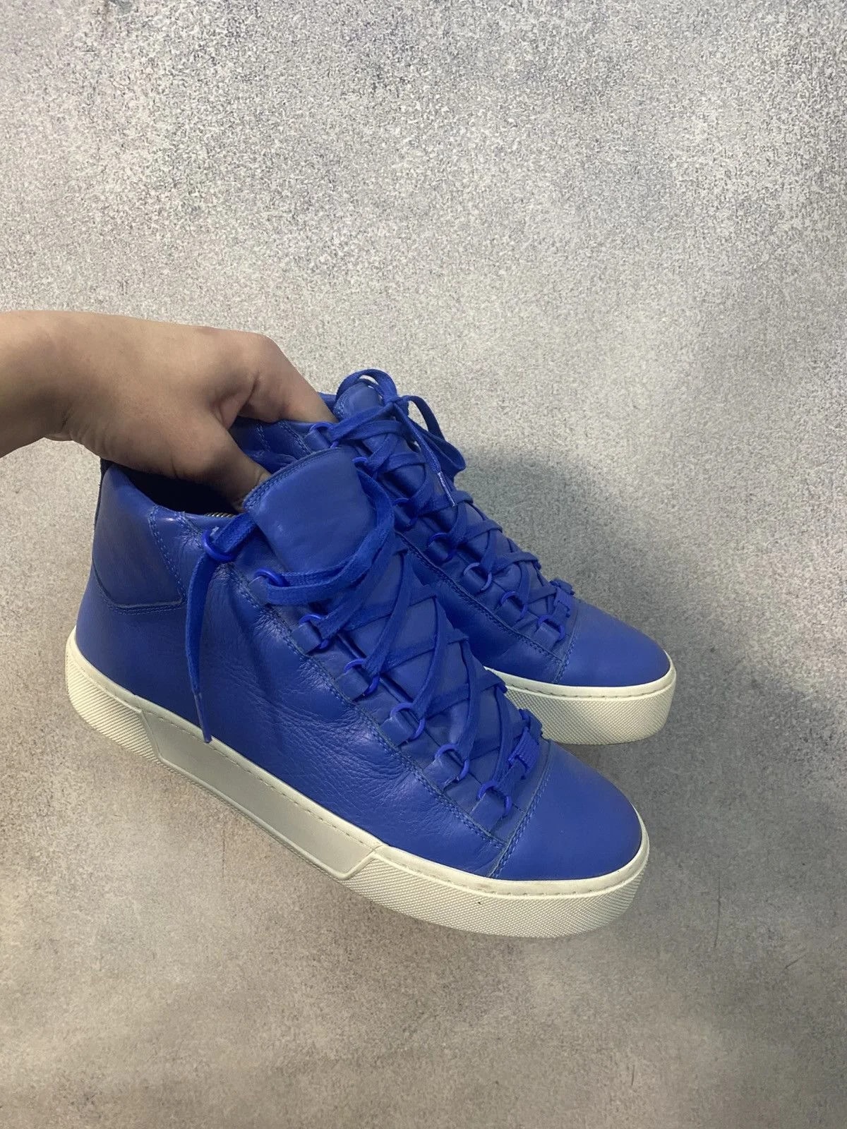 Balenciaga — Balenciaga Arena Shues — Sneaker — resale