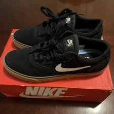 Nike SB — Nike SB Chron 2 Low Top Skate Shoes — Sneaker — resale