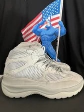 Yeezy — Yeezy Dsrt Boot Salt — Sneaker — resale