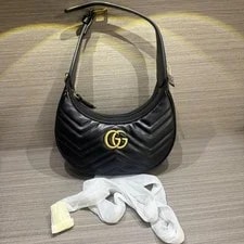 Gucci — Gucci GG Marmont Half-Moon-Shaped Mini ' - Excellent #10USZBR — Handbag — resale