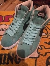 Nike SB — 9.0US Nike Sb Blazer Tiffany 00S Color LTD Collection Original Sport — Sneaker — resale