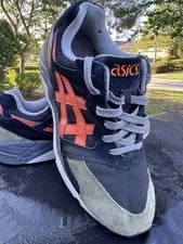 Asics — Asics GEL Lyte III H6H1L ’S US 9 Running — Sneaker — resale