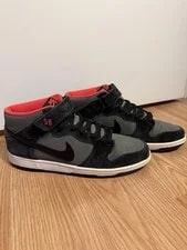Nike SB — Nike SB Dunk Mid Pro — Sneaker — resale