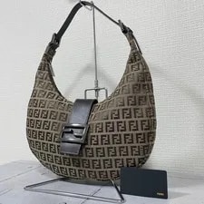 Fendi — Fendi Mamma Baguette Fashion — Handbag — resale