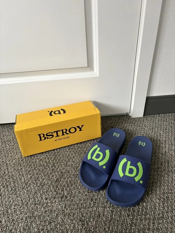 Bstroy slides — Designer Shoe — resale
