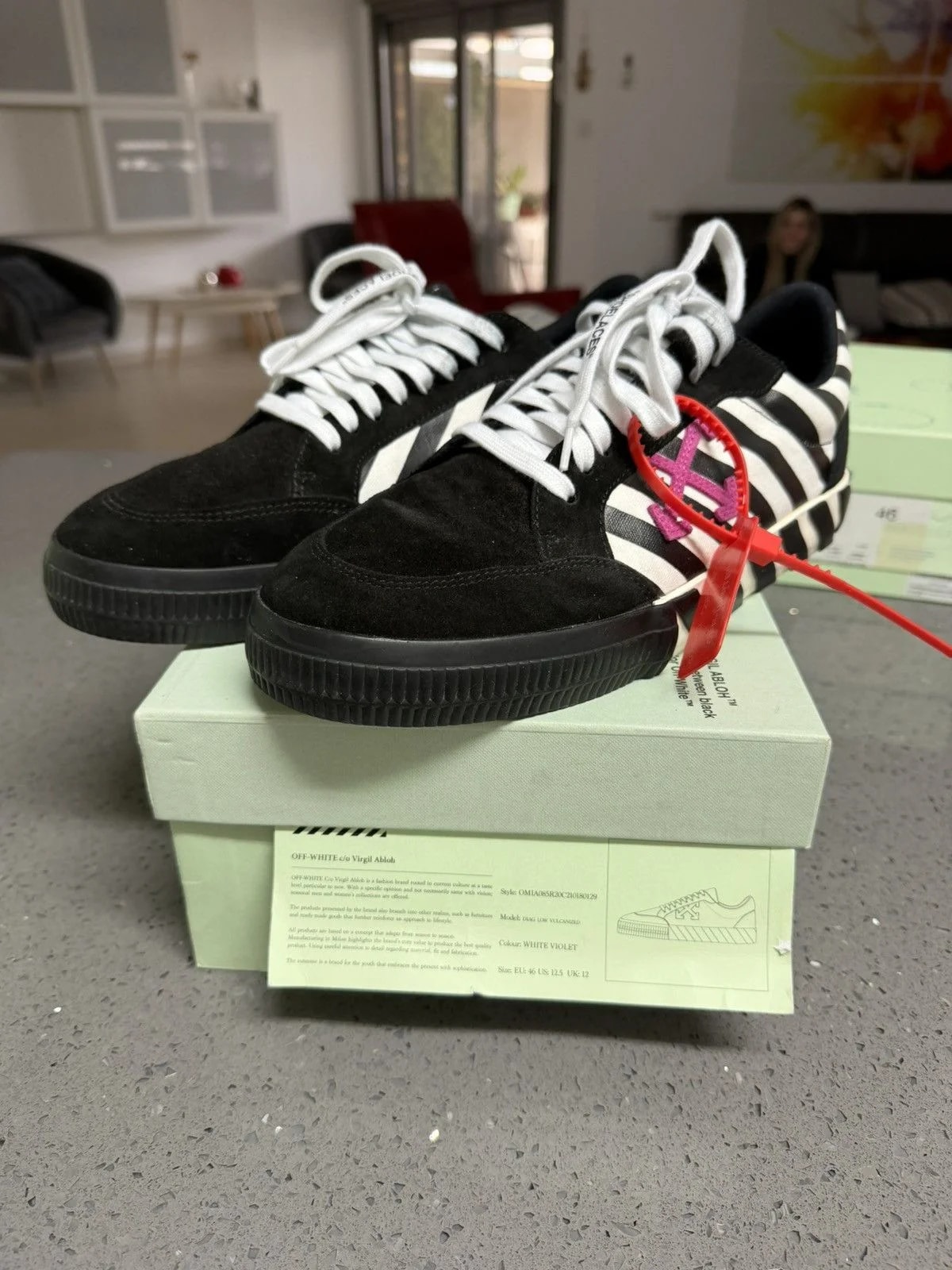 Off-White — Off-White Vulc Low Stripe 46EU — Sneaker — resale