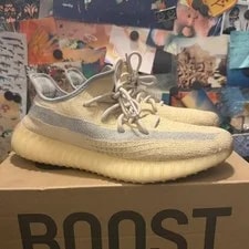 Yeezy — Size 10.5 • Yeezy Boost 350v2 — Sneaker — resale