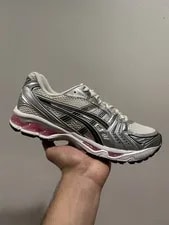 Asics — Size 8 ’S / 9.5 ’S - Asics Gel Kayano 14 Sweet 1203A537-103 — Sneaker — resale