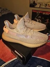 Yeezy — Yeezy 350 Boost V2 Colorway — Sneaker — resale