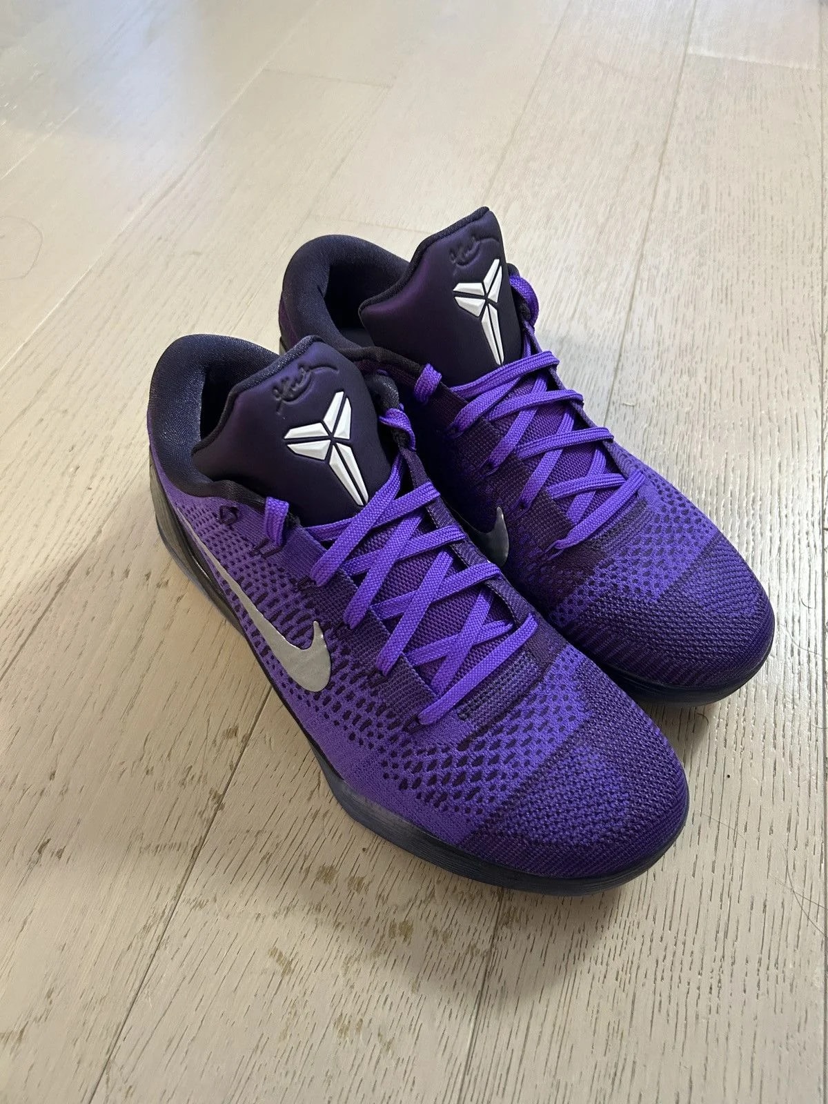 KOBE 9 ELITE PROTRO MOONWALKER — Designer Shoe — resale