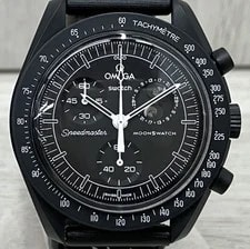 Swatch X Omega — Swatch X Omega MoonSwatch Snoopy Mission To Moonphase w/Box Papers — Watch — resale