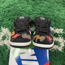 Nike SB — Nike SB Dunk Low Neckface 8.5M/ 10W Used With OG Box and Patches — Sneaker — resale