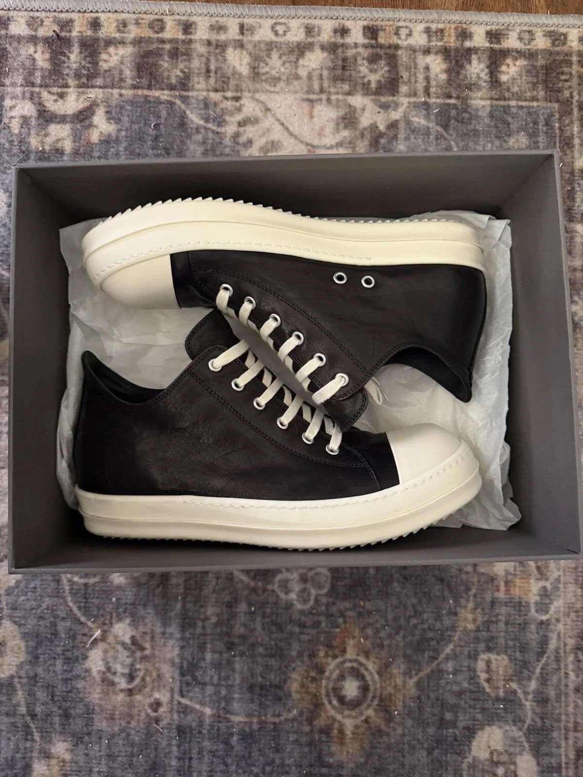 Rick Owens — Rick Owens Low Sneaks — Sneaker — resale