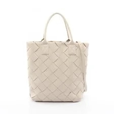 Bottega Veneta — Bottega Veneta Maxi Lad — Handbag — resale