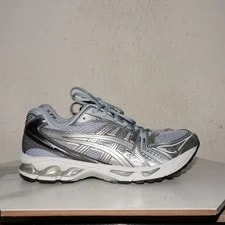 Asics — Asics Gel-Kayano 14 Dolphin US 9 -- NO Insole — Sneaker — resale