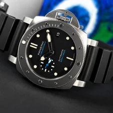 Panerai — 2021 Panerai Submersible PAM00683 42mm Excellent Condition — Watch — resale