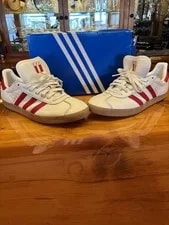 Adidas — Adidas Gazelle Gum Sole Low Top Athletic Shoes — Sneaker — resale