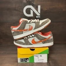 Nike SB — Nike SB Dunk Low Crushed D.C. - DH7782-001-13-PO-1 - (Mod... — Sneaker — resale