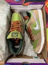 Nike SB — Nike SB Dunk Low Pro WC Pear New Box Size 9.5 Escargot — Sneaker — resale
